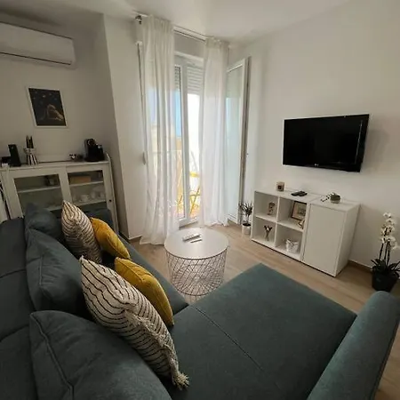 Brand New Luxury M&k2 Appartement *